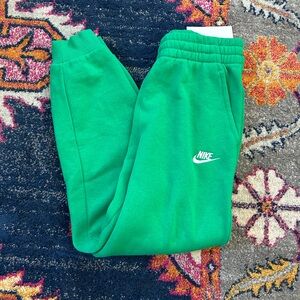 NWT Nike Youth Club Fleece Joggers
